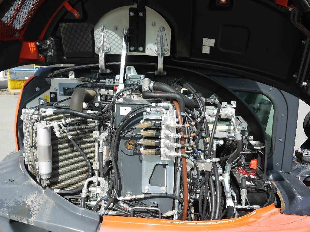 kubota-u-57-4,7c8076f4.jpg
