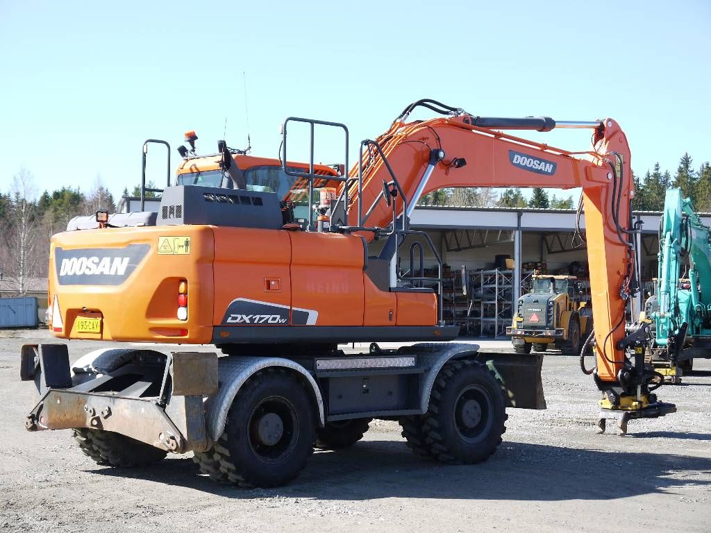 doosan-dx-170-w-5,032cd517.jpg