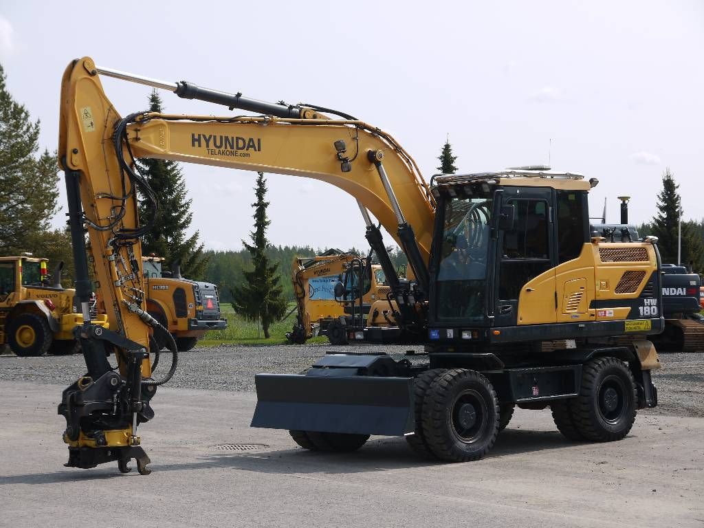 hyundai-hw-180,1b0cf9b6.jpg
