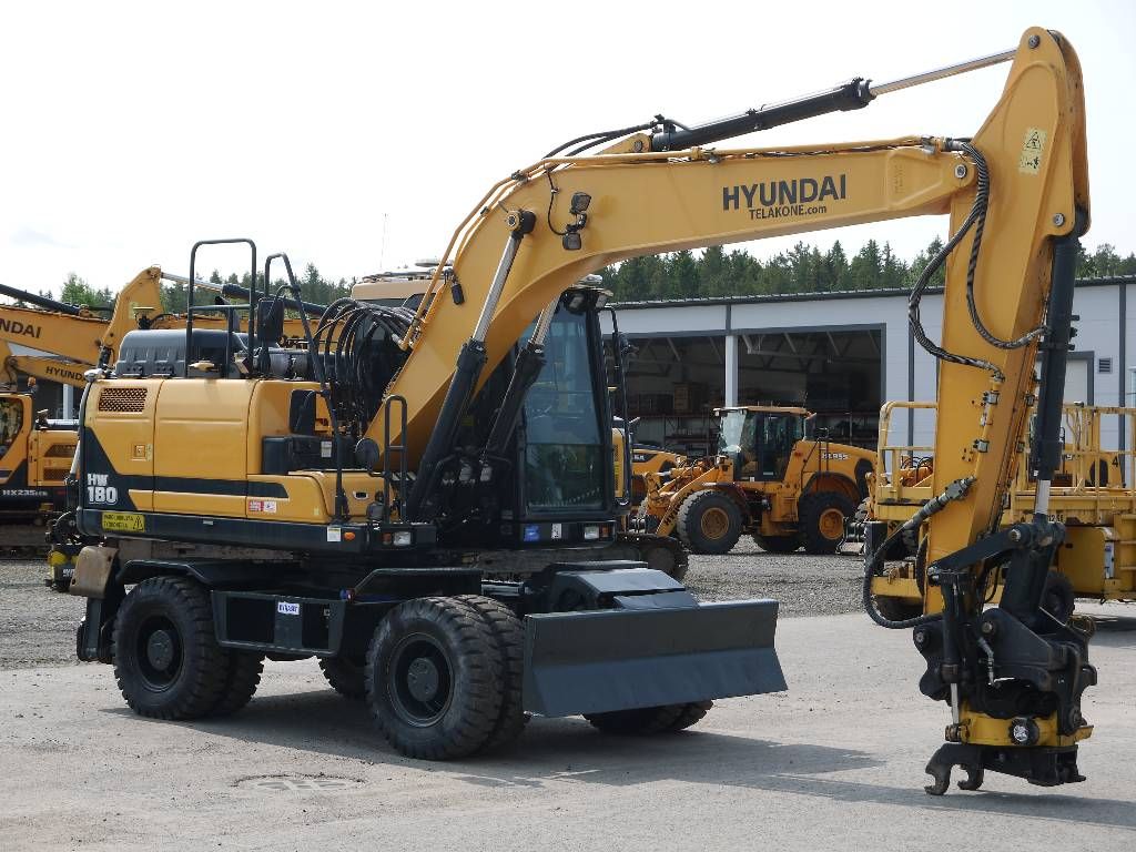 hyundai-hw-180,40bf41ac.jpg