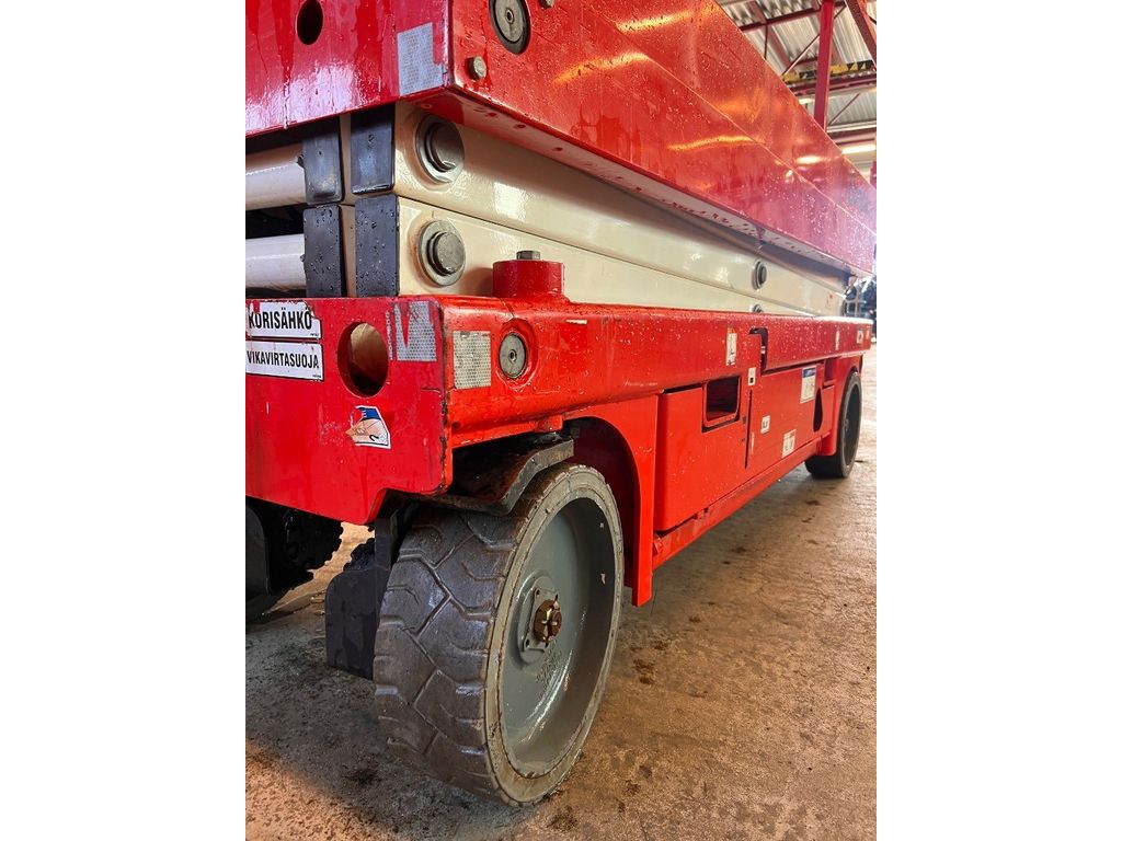 haulotte-compact-8,8fd9739b.jpg