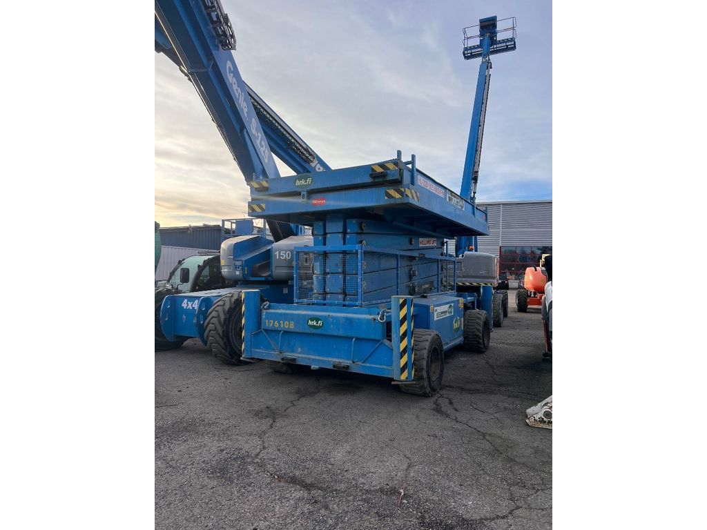 holland-lift-hl-220-d25,a75cc71c.jpg