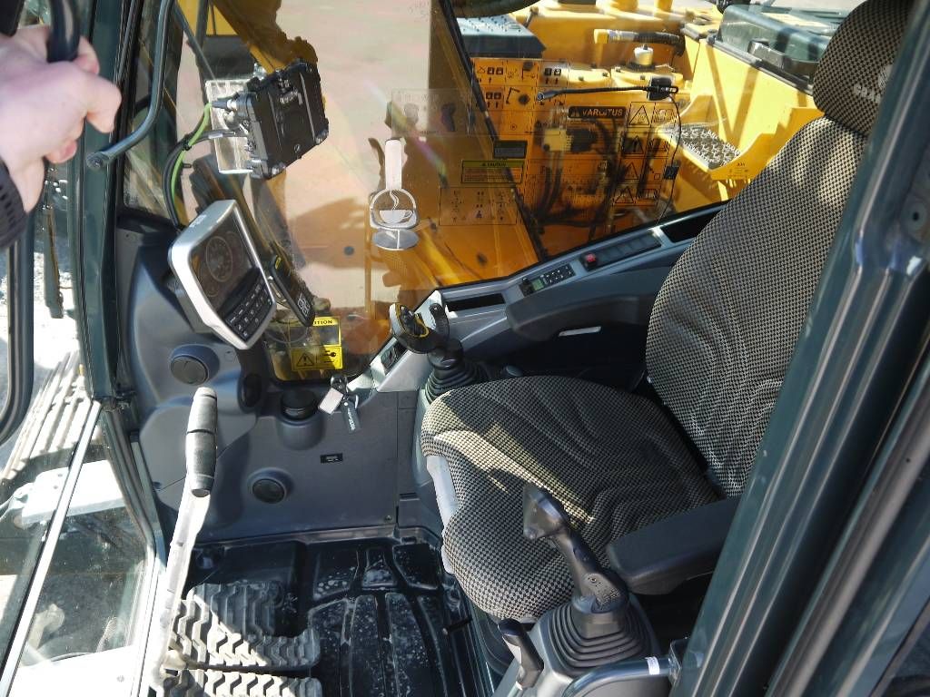 hyundai-hx-145-lcrd,4fa849d7.jpg