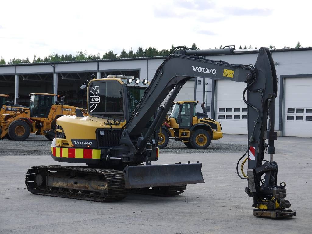 volvo-ecr-88-d,fcdf00d0.jpg