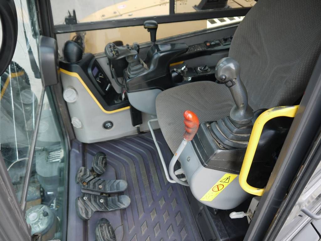 volvo-ecr-88-d,4faf0923.jpg