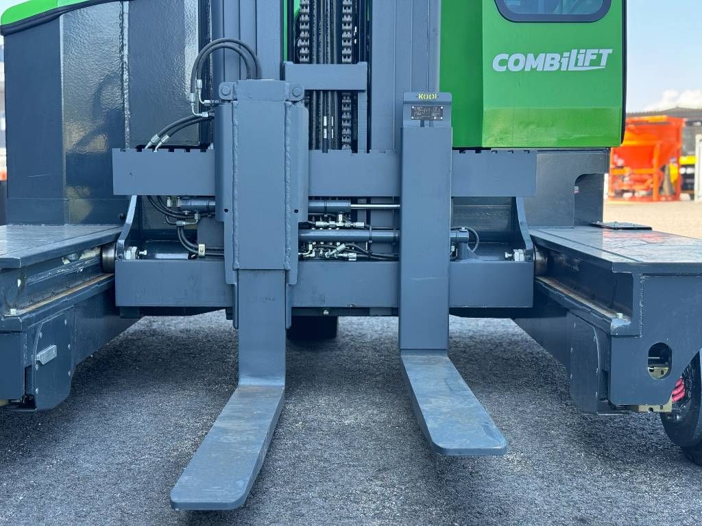 combilift-c-4000-et,5c68f9a9.jpg