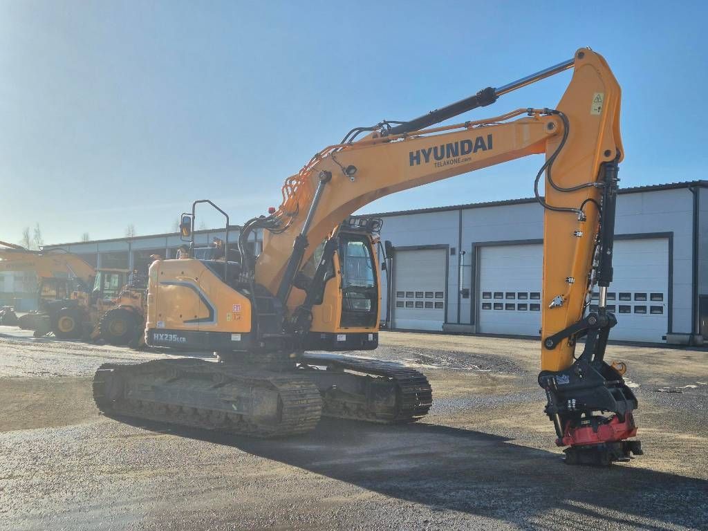 hyundai-hx-235-lcr,ec5c3176.jpg