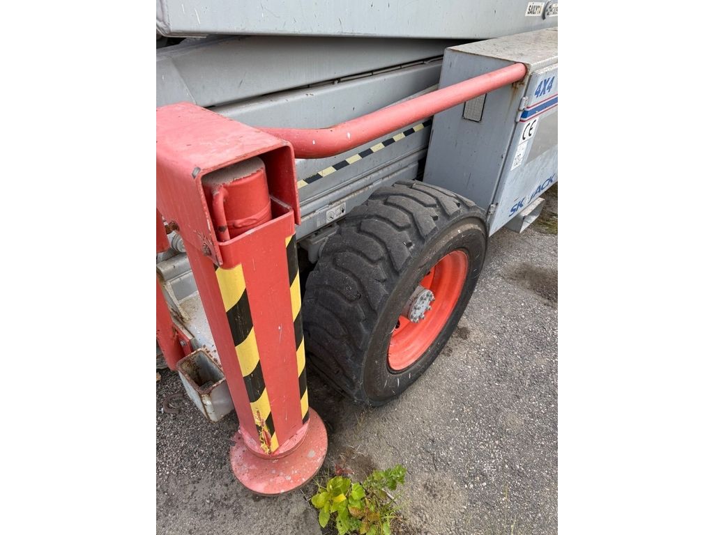 skyjack-sj-9250-rt,957c3ad5.jpg