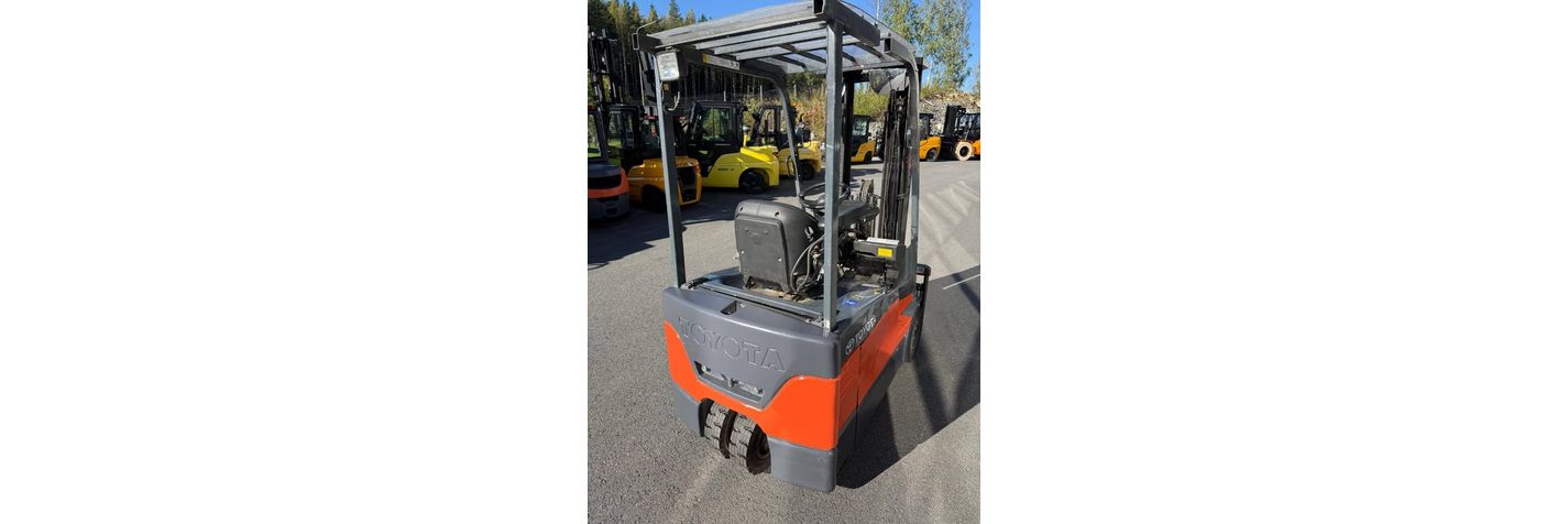 toyota-7-fbef-15,69021ea5.jpg