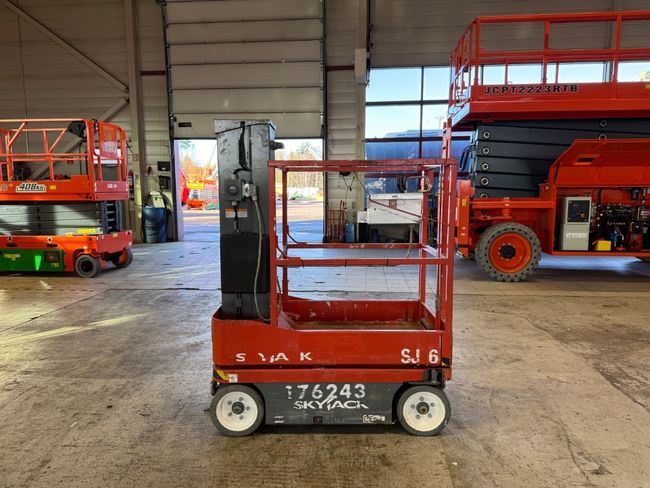 SkyJack SJ 16
