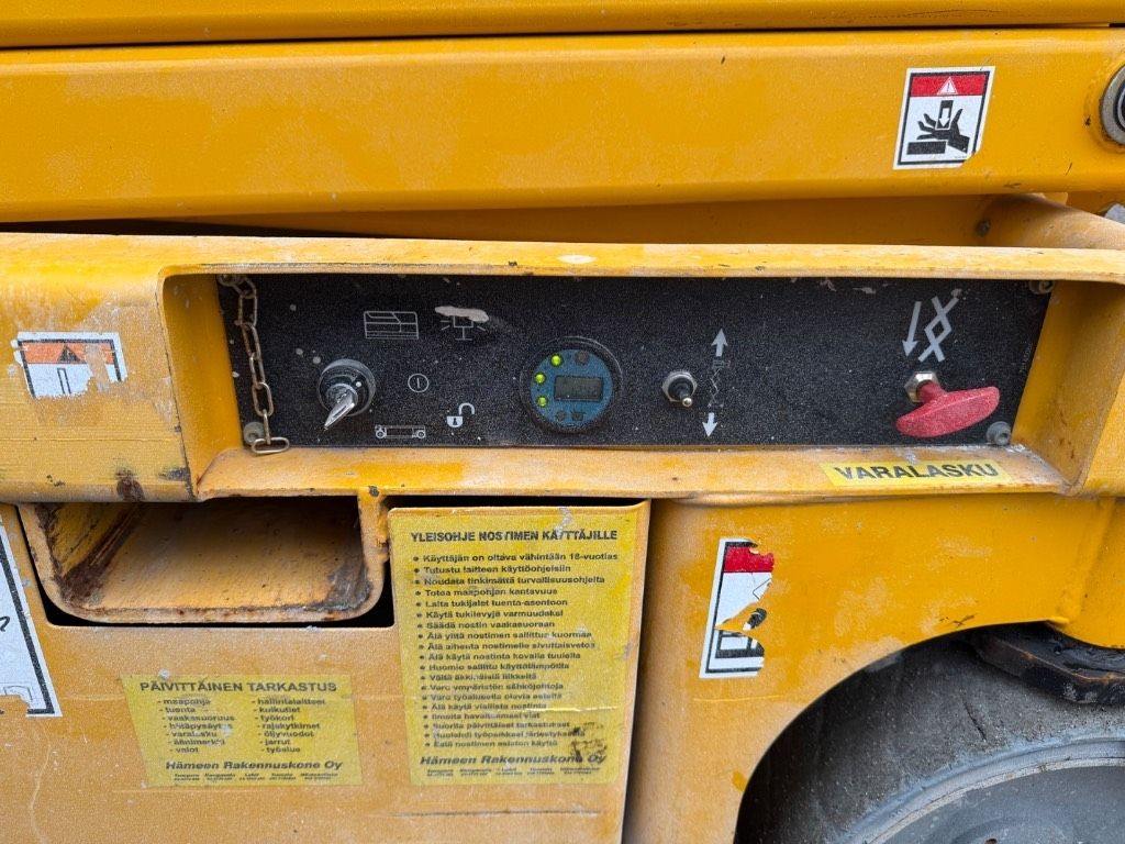 haulotte-compact-14,06389edf.jpg