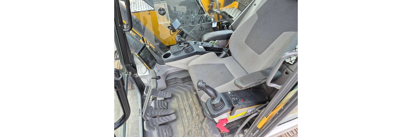 volvo-ecr-235-el,4f861479.jpg