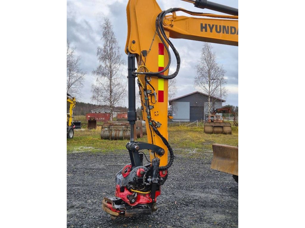 hyundai-hw-140,5b91f58a.jpg