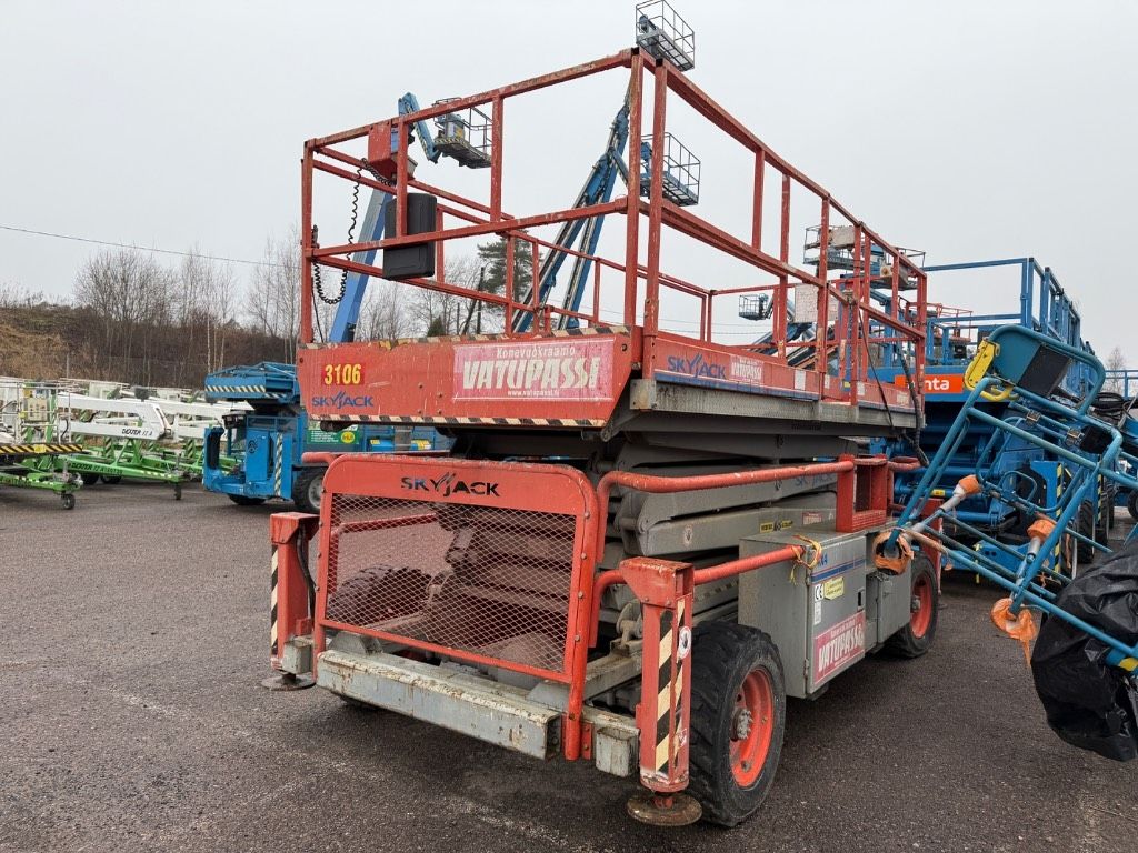 skyjack-sj-9241,841c15a9.jpg