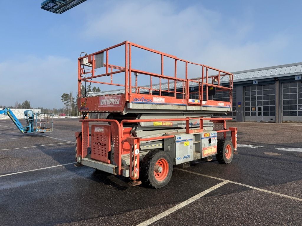 skyjack-sj-9241,547588c4.jpg
