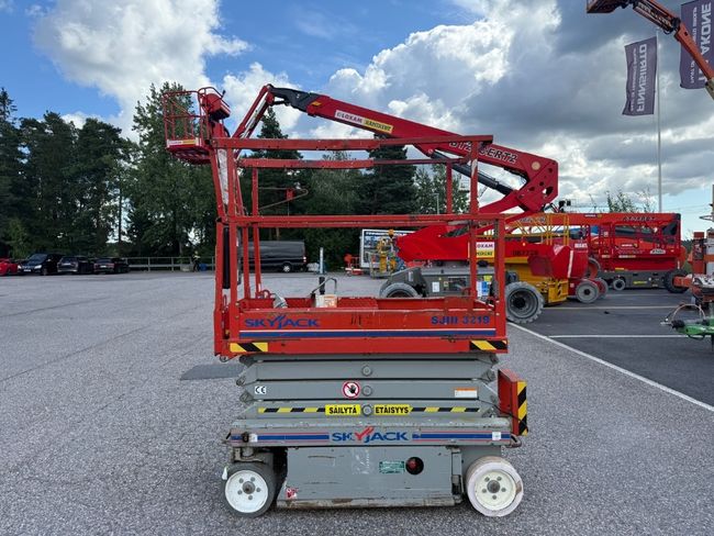 SkyJack SJ II 3219