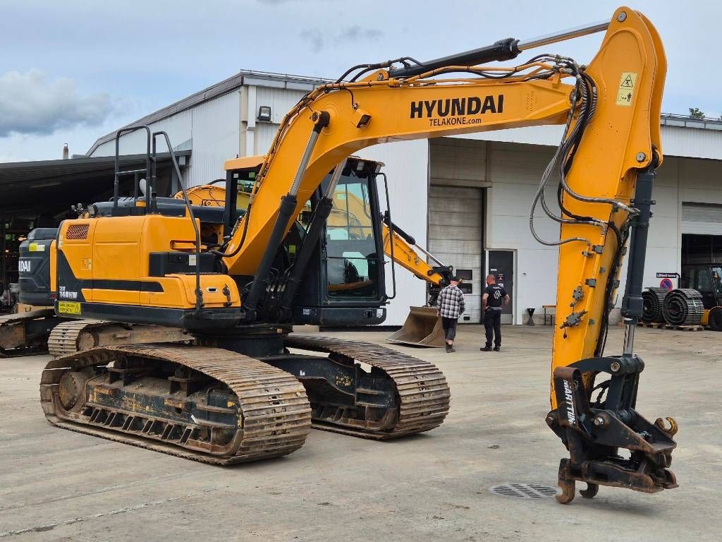 hyundai-hx-140-hw,a11b7296.jpg