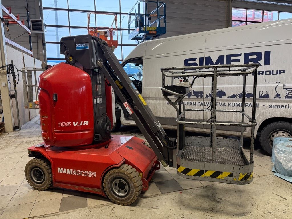 manitou-105-vjr2,9a623829.jpg