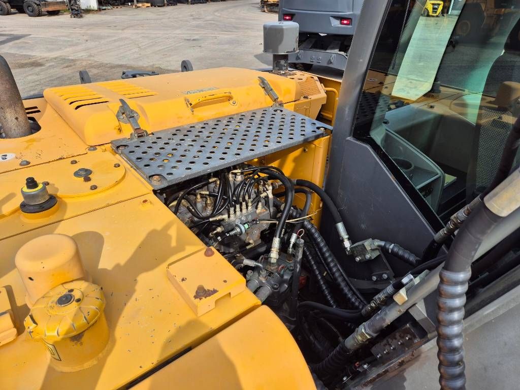 volvo-ec-140-c-l,627f9b13.jpg