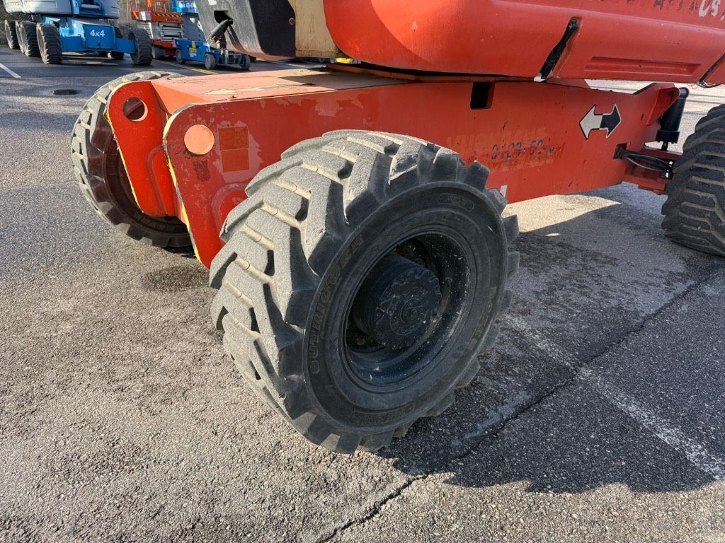jlg-800-aj,9748b8cd.jpg