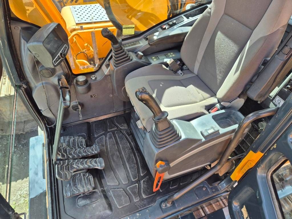 hyundai-r-220-lc-9a,1760b43f.jpg