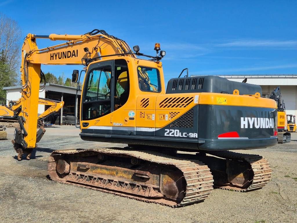 hyundai-r-220-lc-9a,7b1245d9.jpg