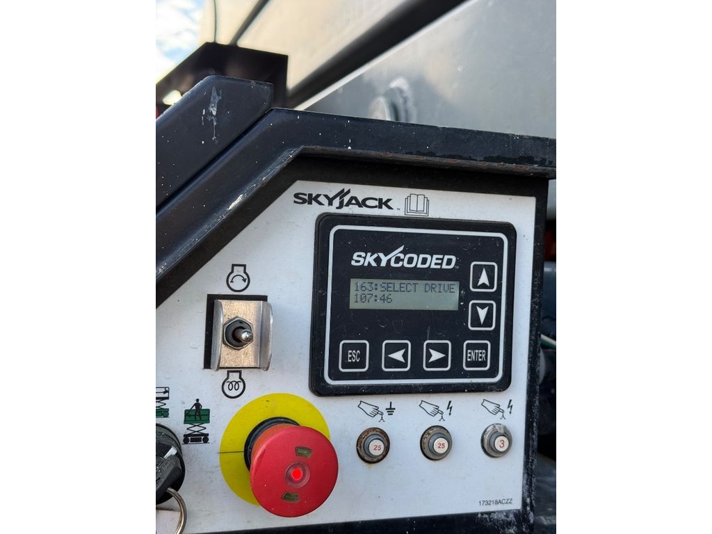 skyjack-sj-9664-rt,c40f628b.jpg