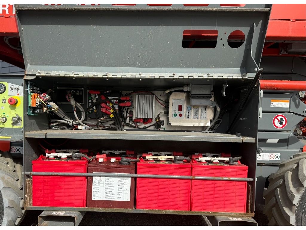 skyjack-sj-6832-rte,5f668c8a.jpg