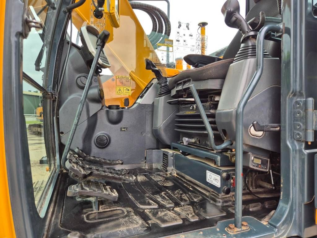 hyundai-hx-145-lcrd,62cad10e.jpg