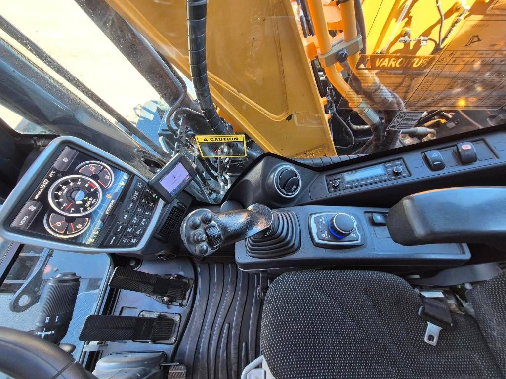 hyundai-hw-140,8d214bb5.jpg