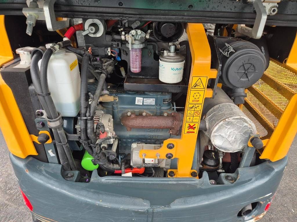 hyundai-r-18-9ak,4dda7ccc.jpg