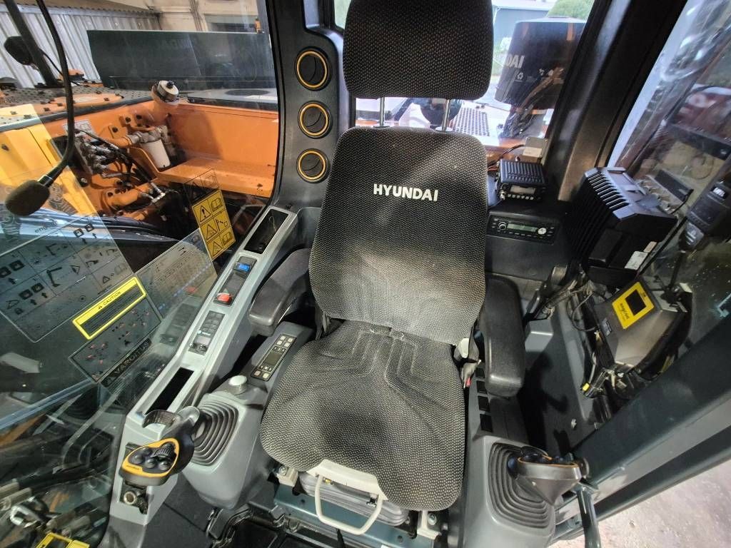 hyundai-hx-235-alcr,b13027d8.jpg