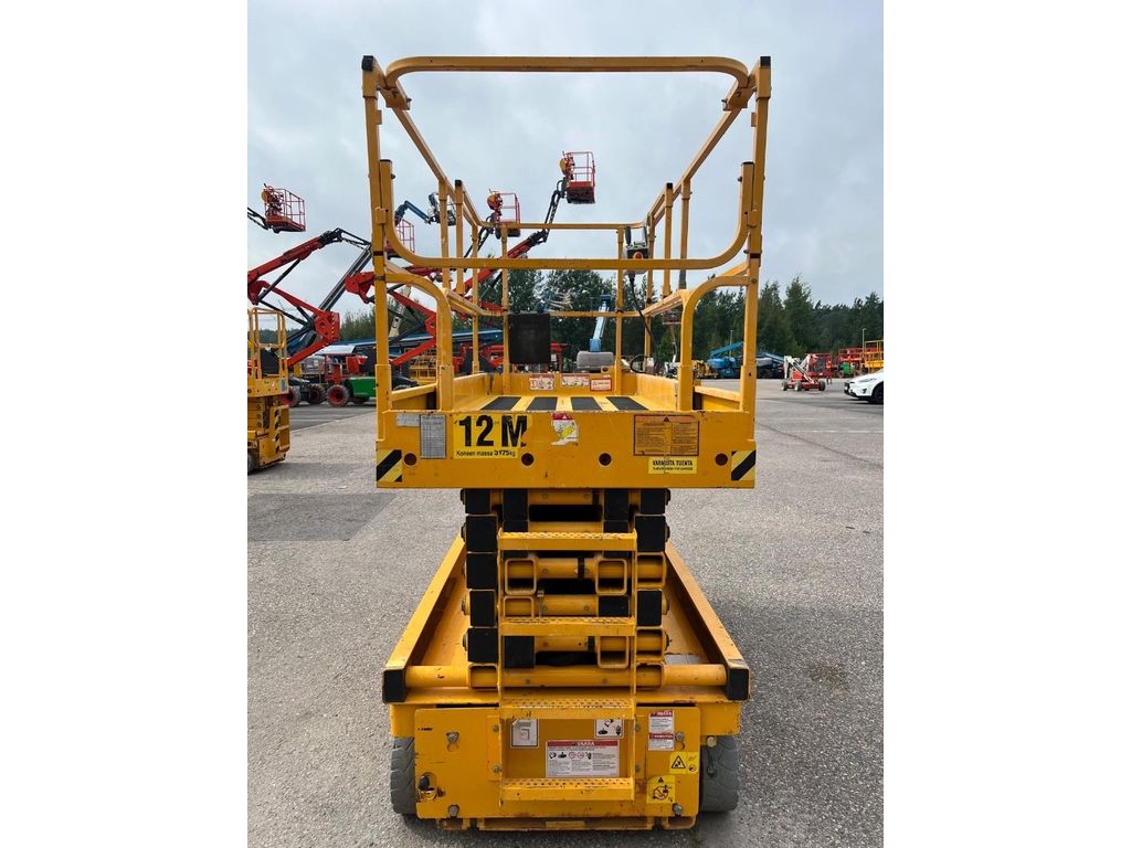 haulotte-compact-14,1a43829e.jpg
