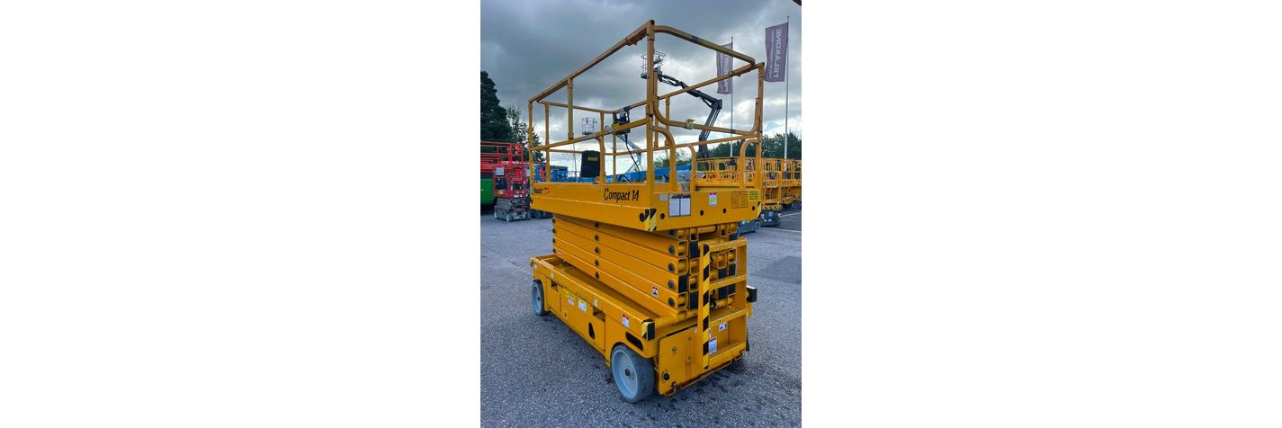 haulotte-compact-14,01ad0a69.jpg