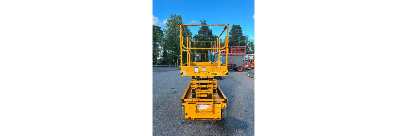 haulotte-compact-14,68e377ea.jpg