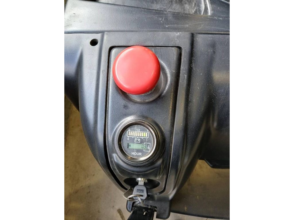 hyundai-12-esn,5be54c2d.jpg