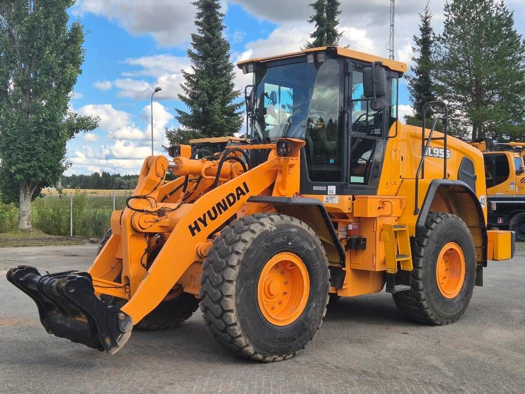 hyundai-hl-955,cf2b1948.jpg