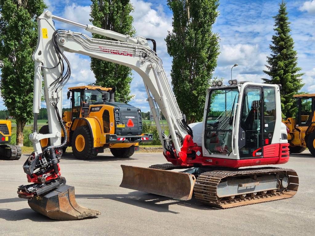 takeuchi-tb-290,38e4cf45.jpg