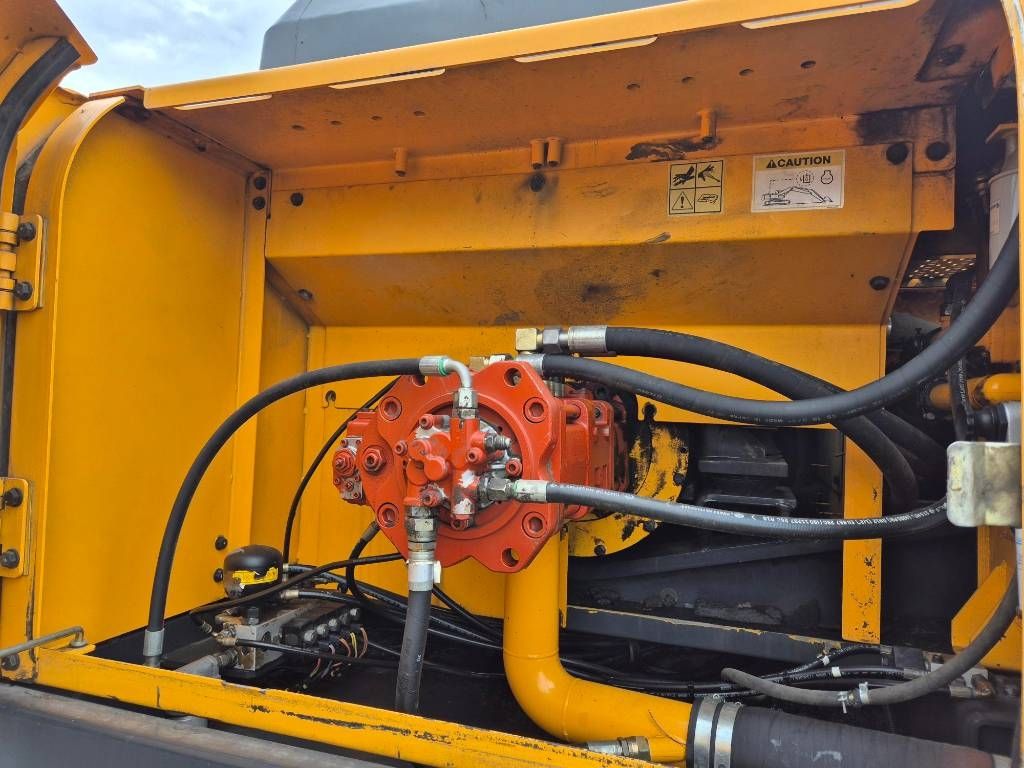 hyundai-r-320-lc-7a,1f0a0f51.jpg