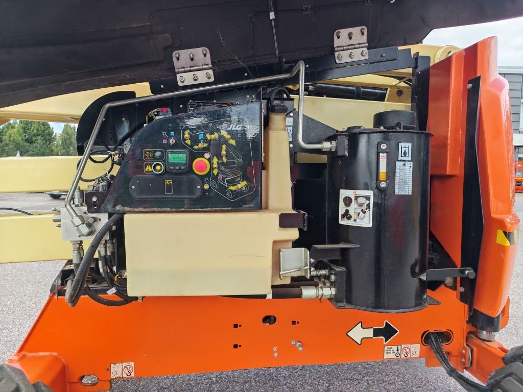jlg-520-aj,90ac5e85.jpg
