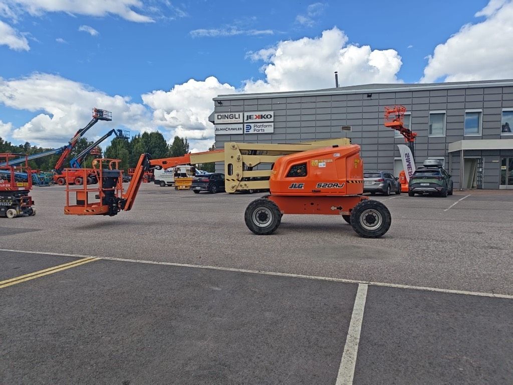 jlg-520-aj,f79ab0bc.jpg