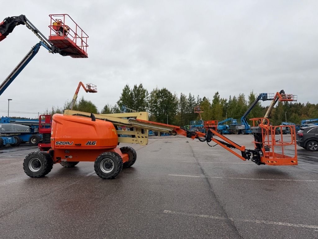 jlg-520-aj,f79a2c1a.jpg
