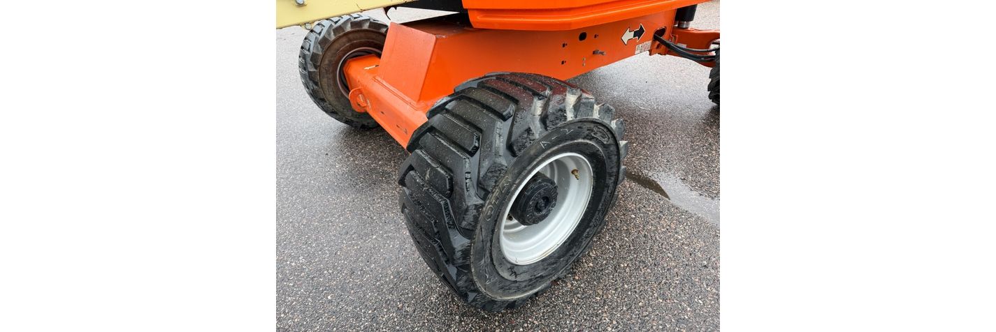 jlg-520-aj,13e3a3a4.jpg