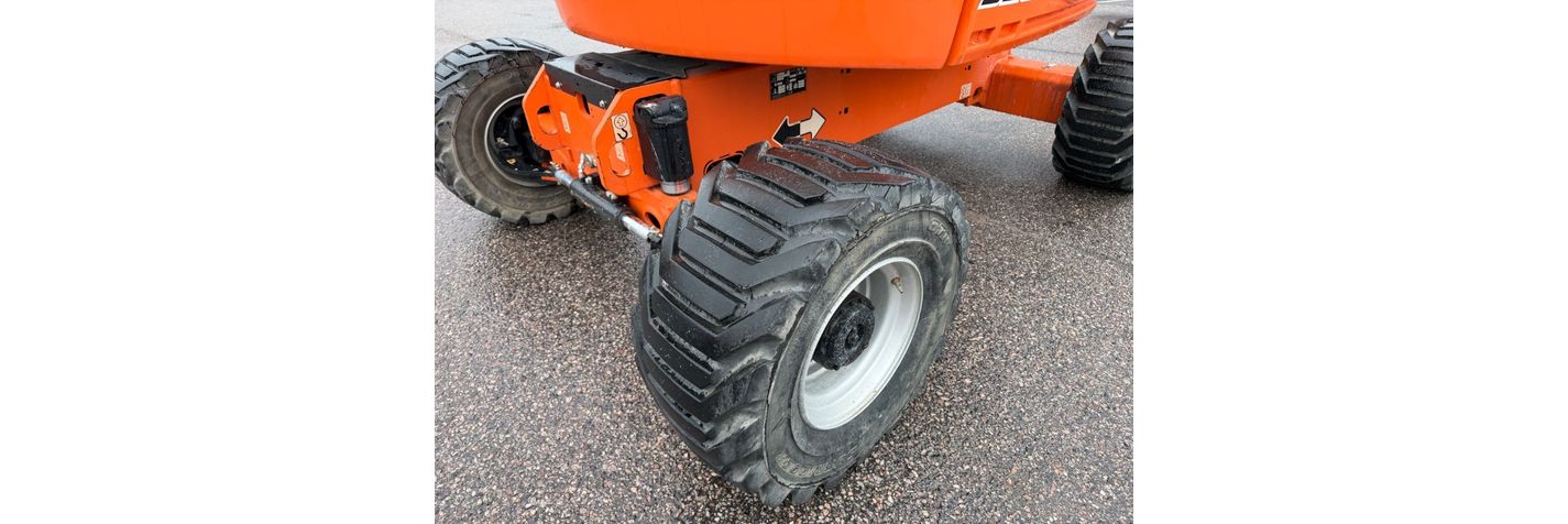jlg-520-aj,725734ad.jpg