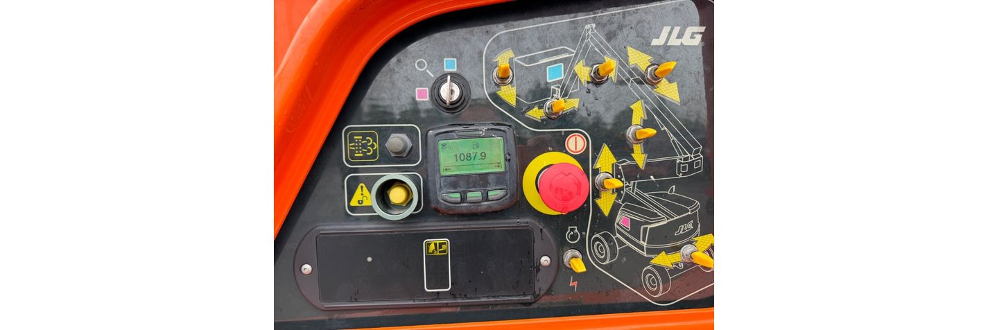 jlg-520-aj,0cbee522.jpg