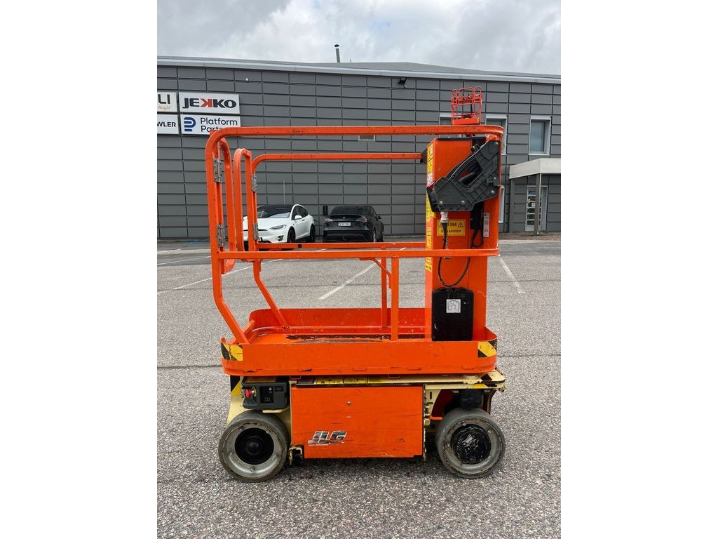 jlg-1230-es,f0a1105e.jpg