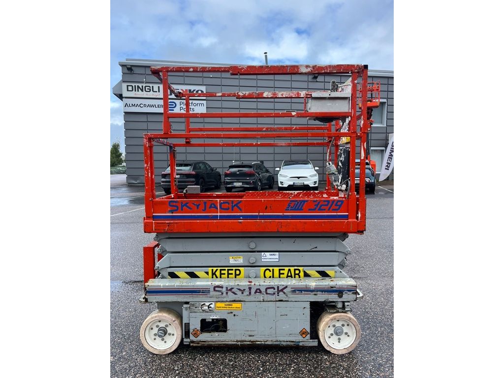 skyjack-3219,ab85142e.jpg