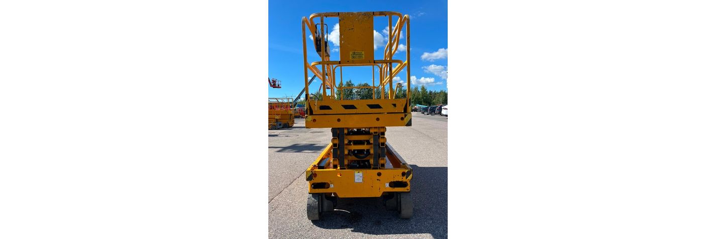 haulotte-compact-12,7fd4bdb2.jpg
