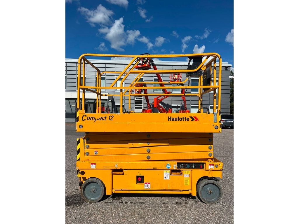 haulotte-compact-12,5ec068e6.jpg