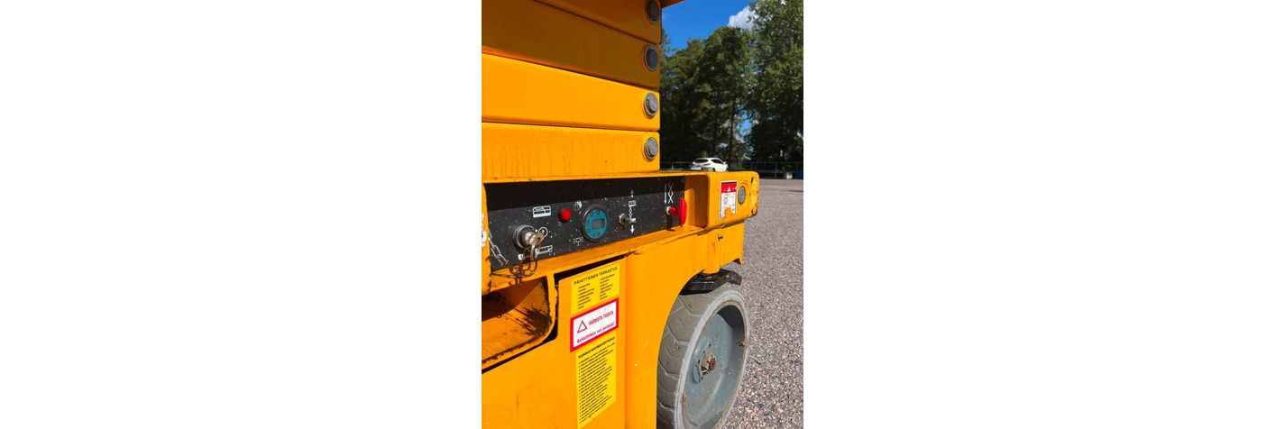 haulotte-compact-12,321eeaab.jpg